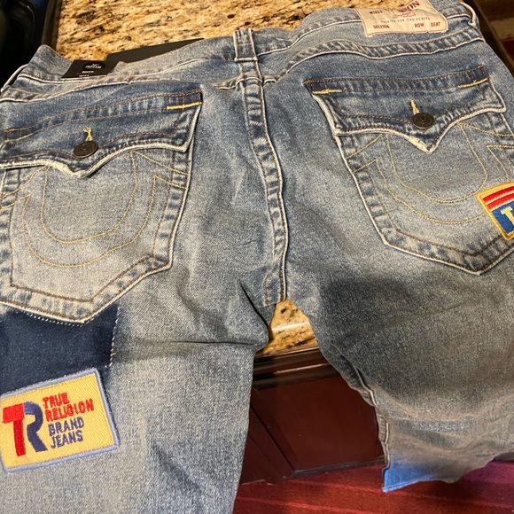 True Religion Rocco Patches Skinny Jeans 32” - Picture 4 of 7